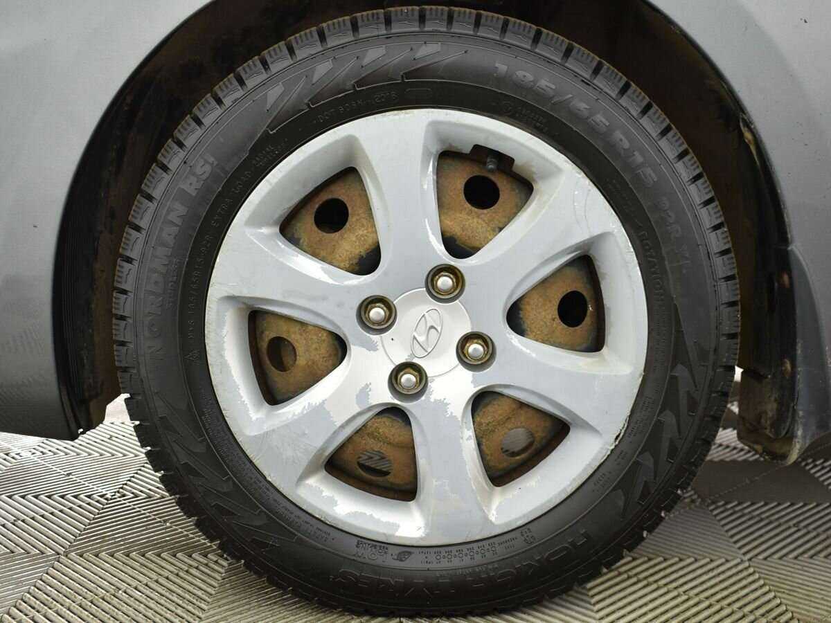 Купить Hyundai Solaris, 2013, 253 888 км, фото №8