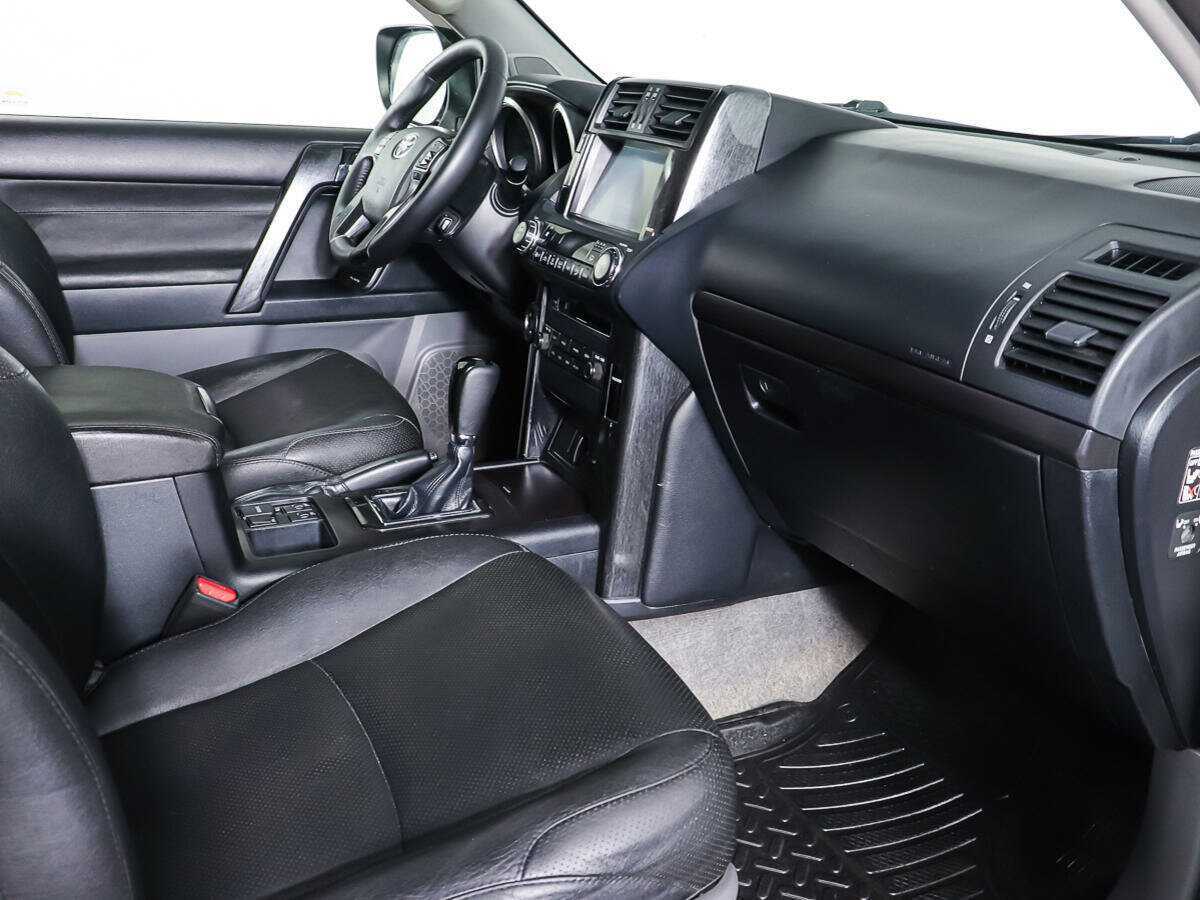 Купить Toyota Land Cruiser Prado, 2012, 240 822 км, фото №9