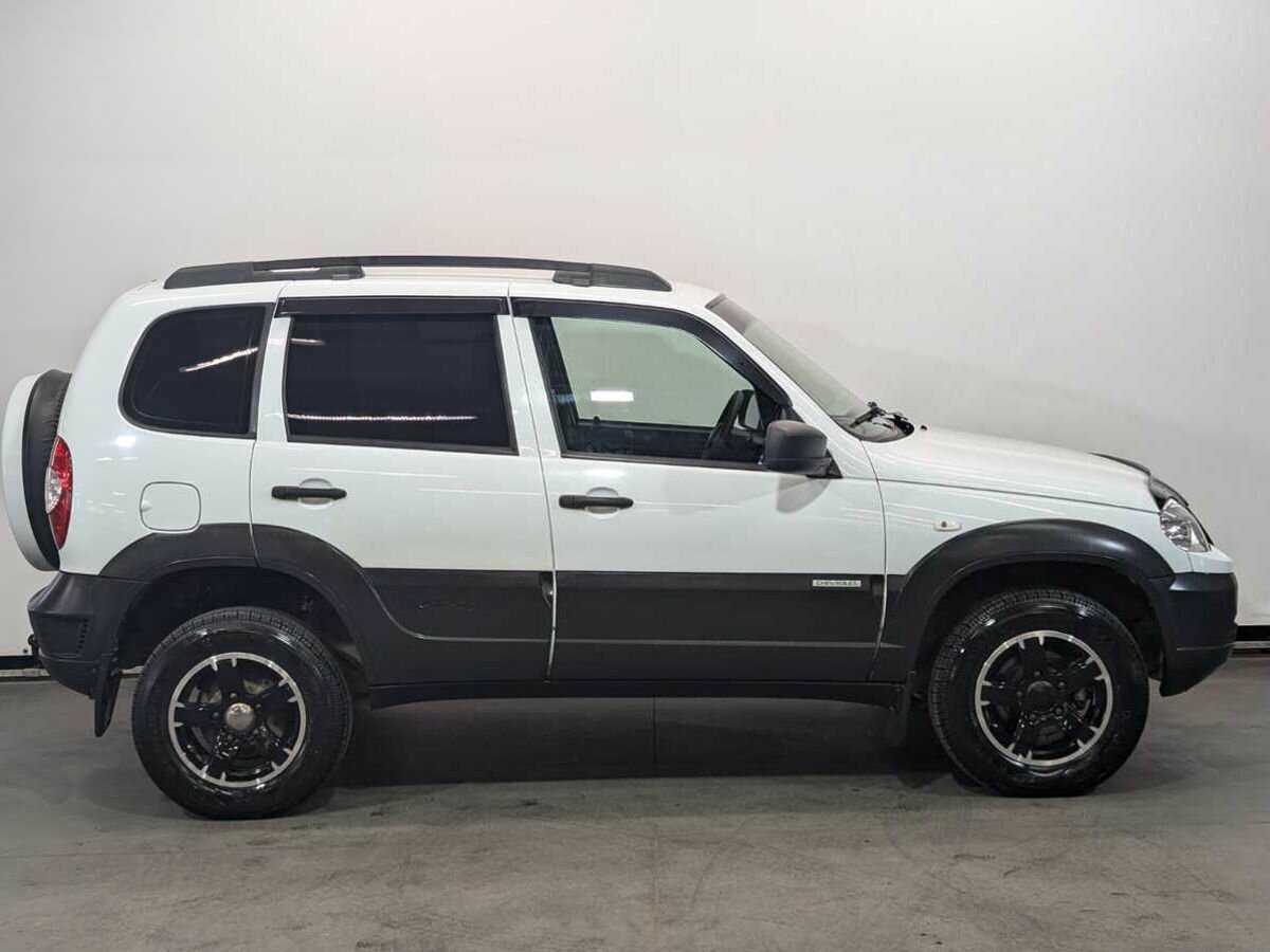 Купить Chevrolet Niva, 2018, 152 442 км, фото №4