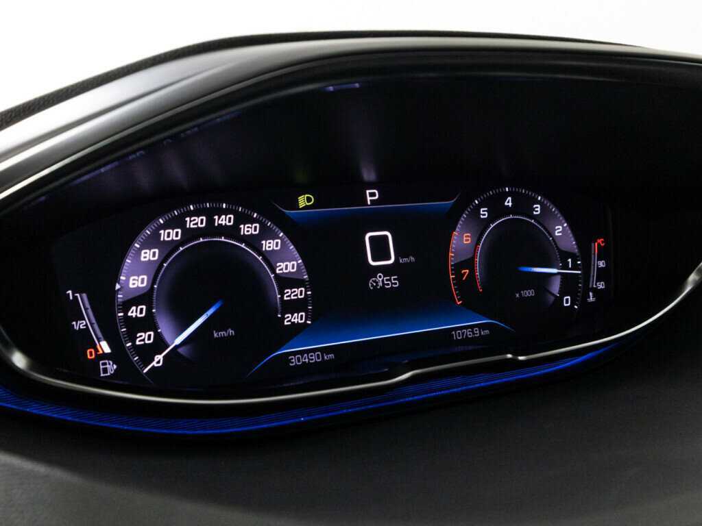 Купить Peugeot 3008, 2021, 30 489 км, фото №12