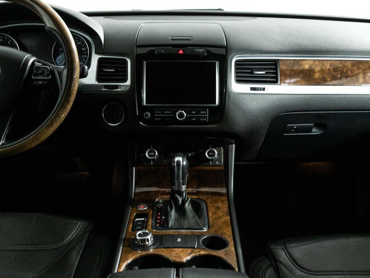 Купить Volkswagen Touareg, 2012, 329 160 км, фото №12