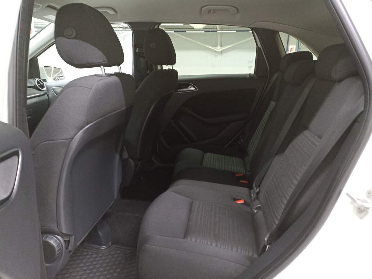 Купить Mercedes-Benz B-Класс 180, 2015, 117 742 км, фото №12