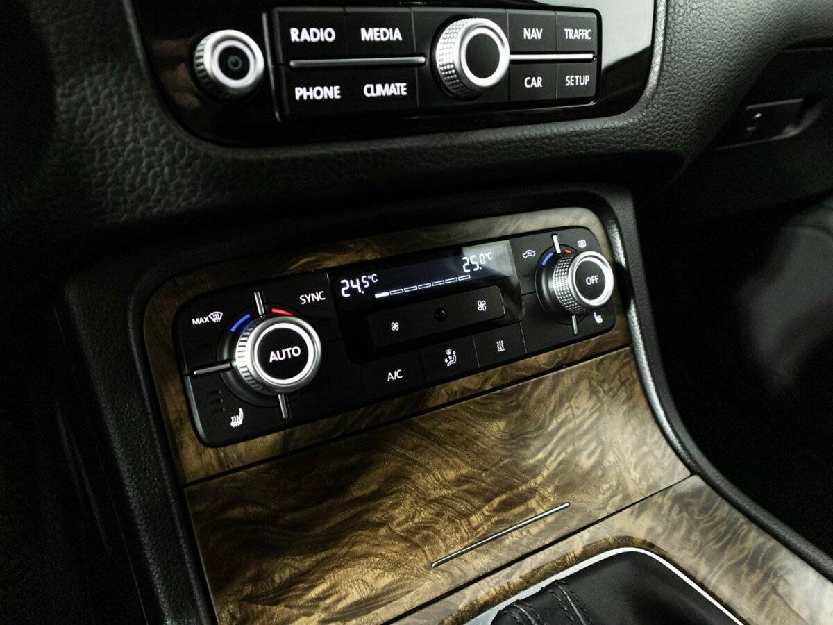 Купить Volkswagen Touareg, 2015, 187 303 км, фото №20