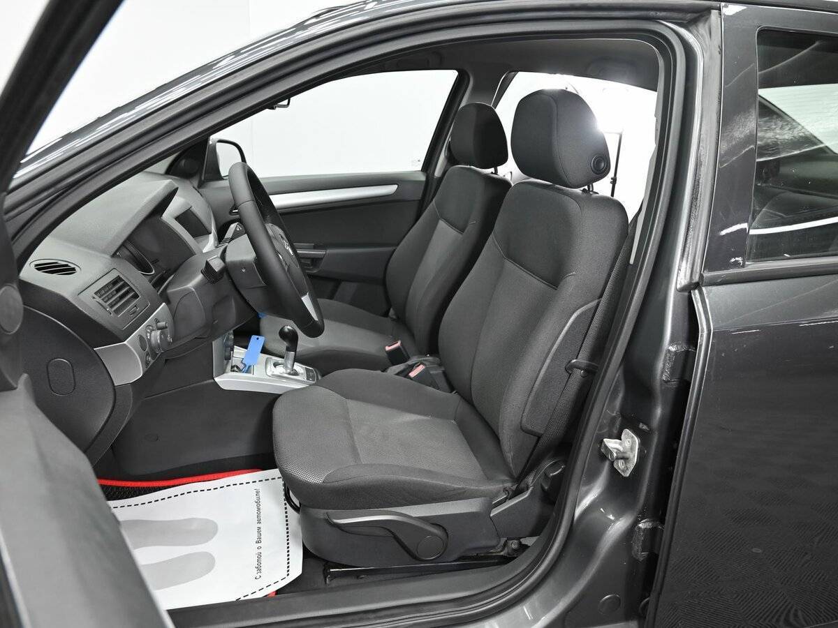 Купить Opel Astra, 2012, 159 000 км, фото №6