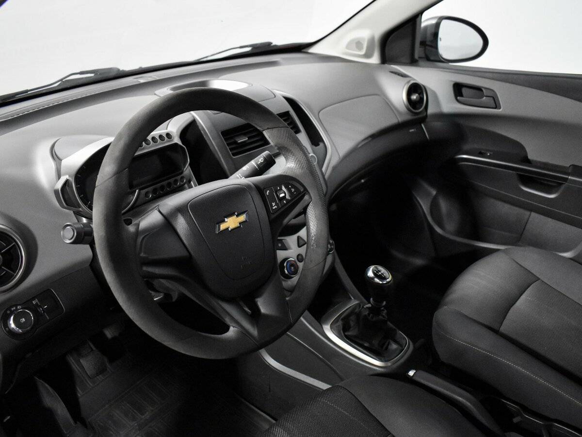 Купить Chevrolet Aveo, 2012, 195 392 км, фото №9