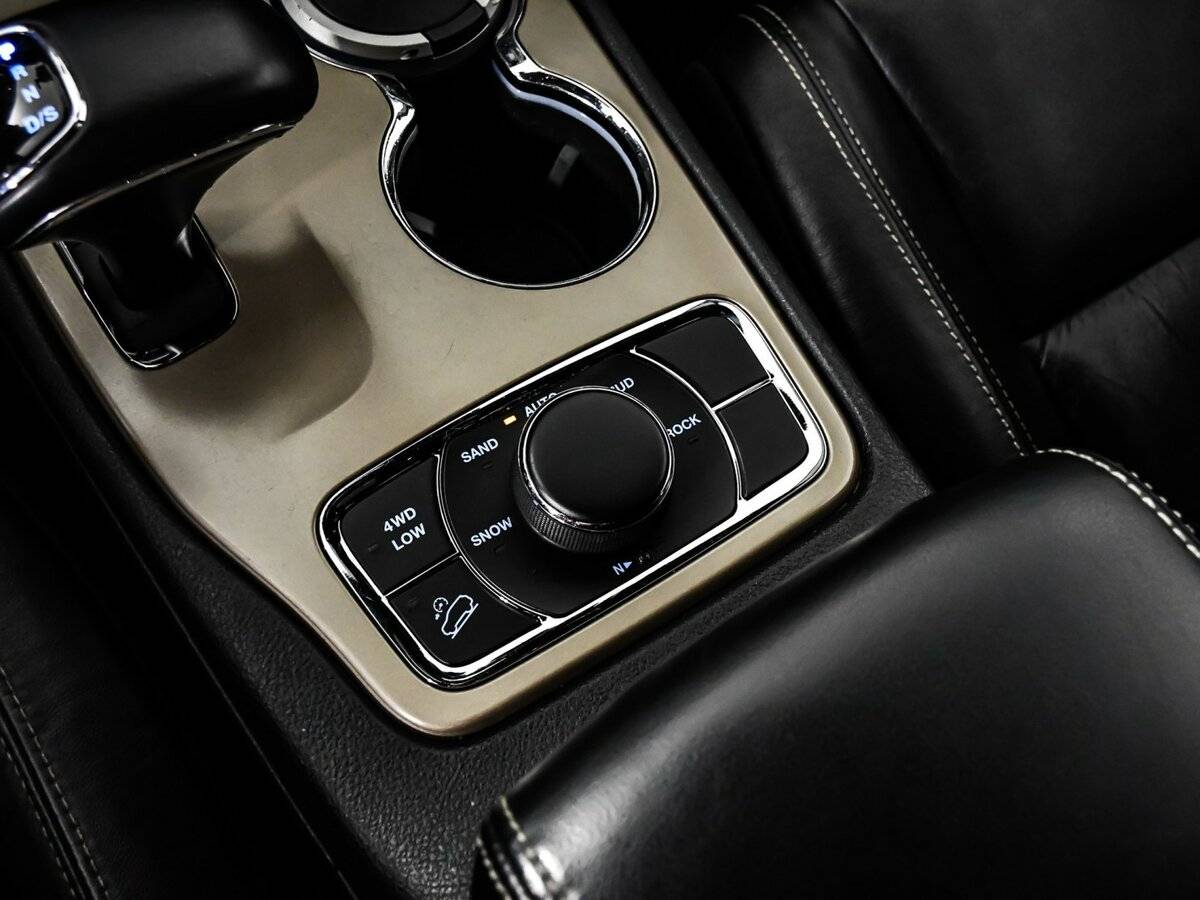 Купить Jeep Grand Cherokee IV (WK2) Рестайлинг, 2013, 223 236 км, фото №18