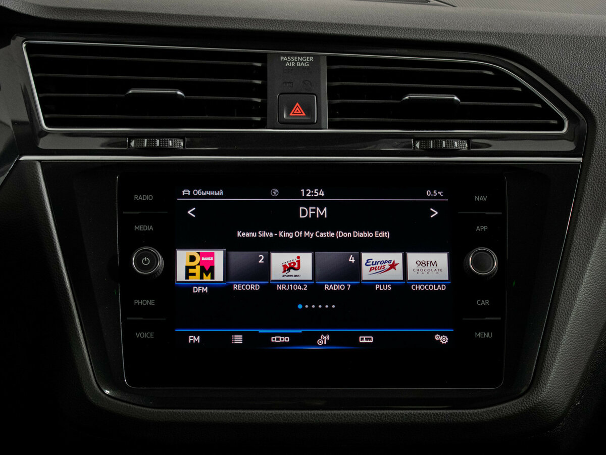 Купить Volkswagen Tiguan II Рестайлинг, 2022, 93 422 км, фото №14