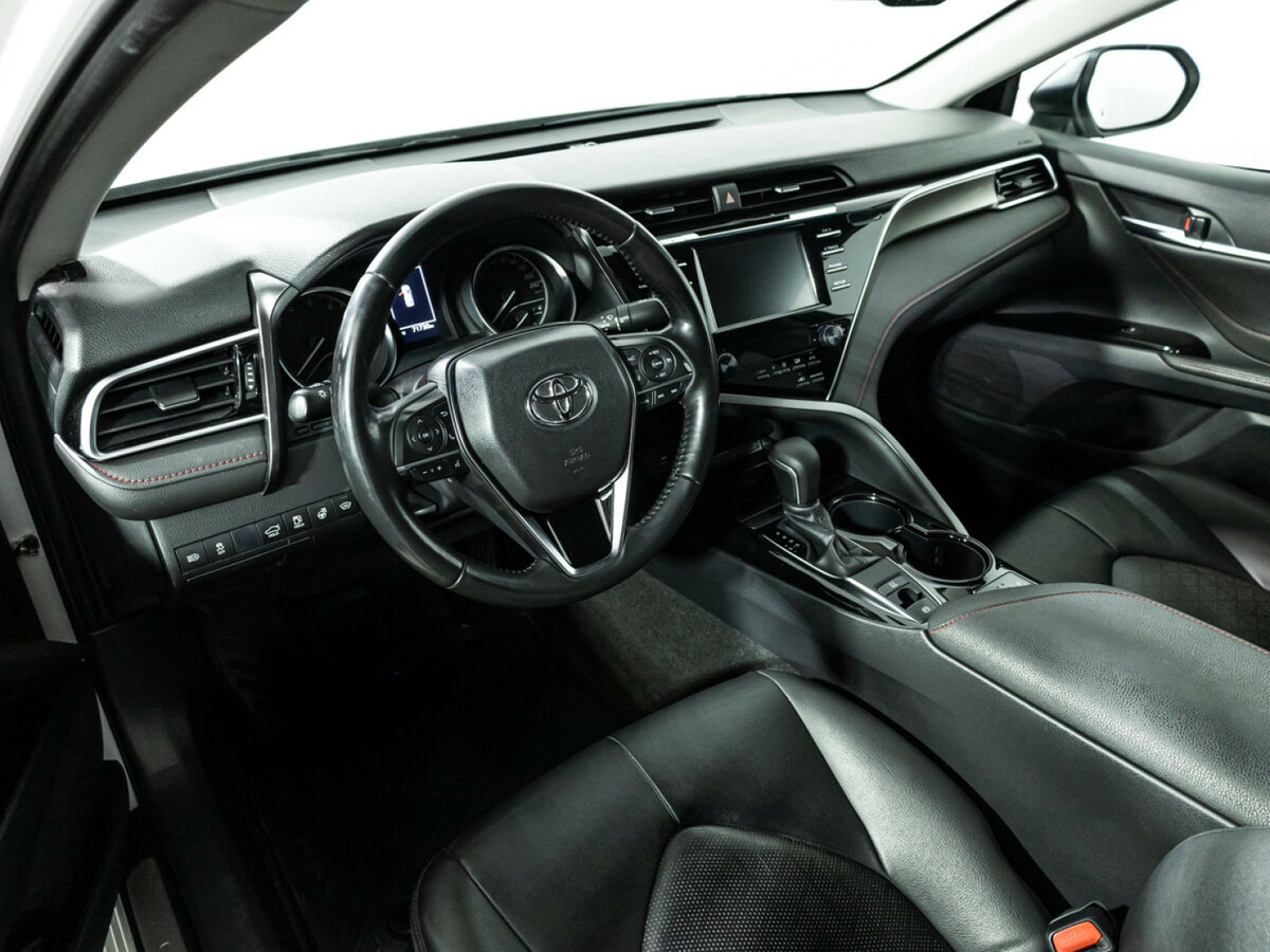 Купить Toyota Camry VIII (XV70), 2020, 71 000 км, фото №9