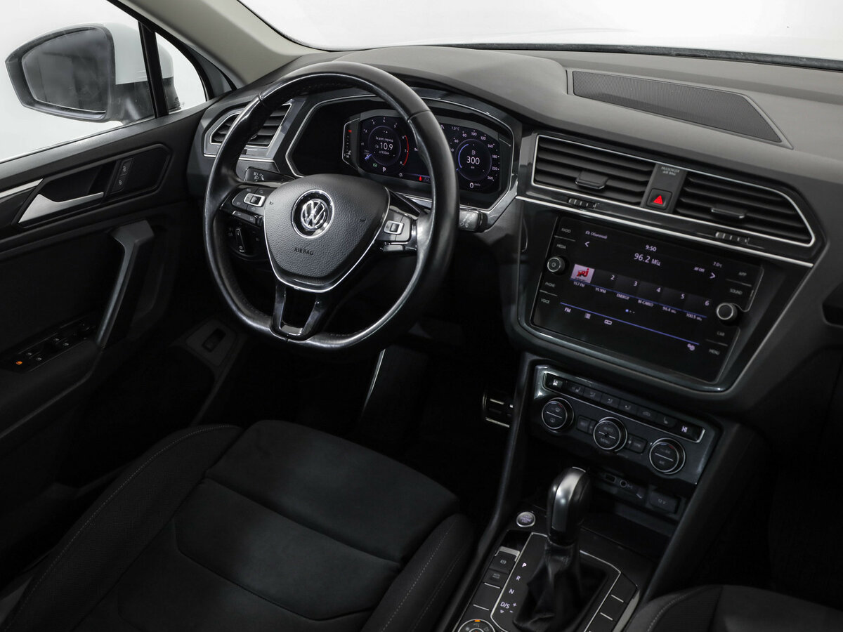 Купить Volkswagen Tiguan II, 2019, 92 843 км, фото №9