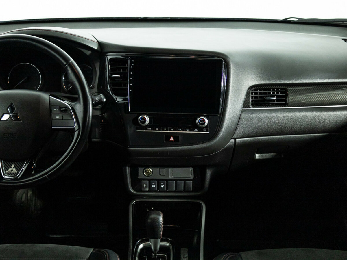 Купить Mitsubishi Outlander III Рестайлинг 3, 2020, 201 777 км, фото №14
